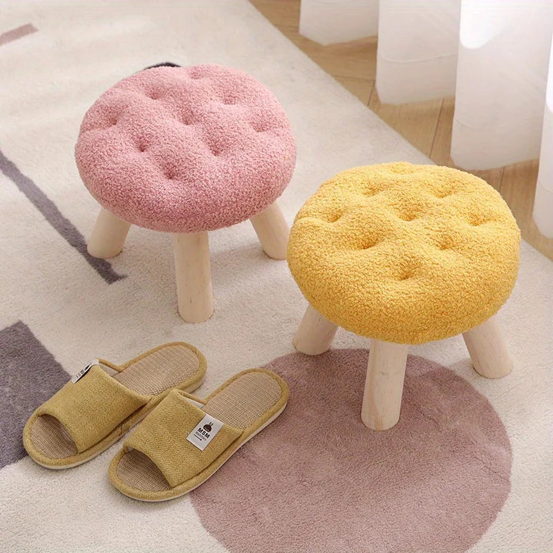 Modern Flower-Shaped Footstool – Elegant Small Round Stool for Sofa Side, Coffee Corner & Dressing Area