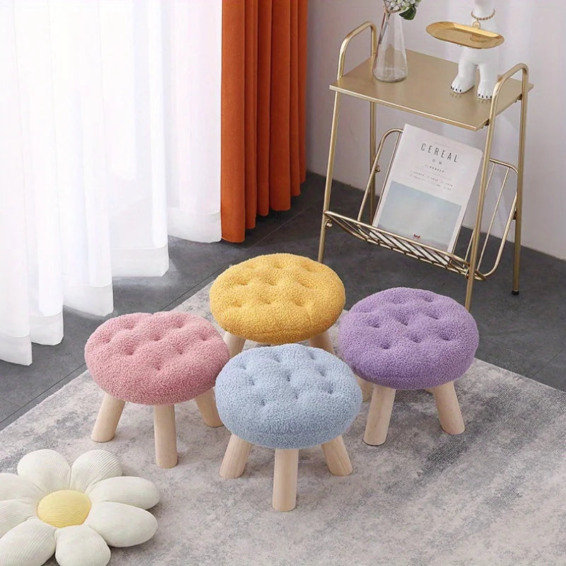 Modern Flower-Shaped Footstool – Elegant Small Round Stool for Sofa Side, Coffee Corner & Dressing Area